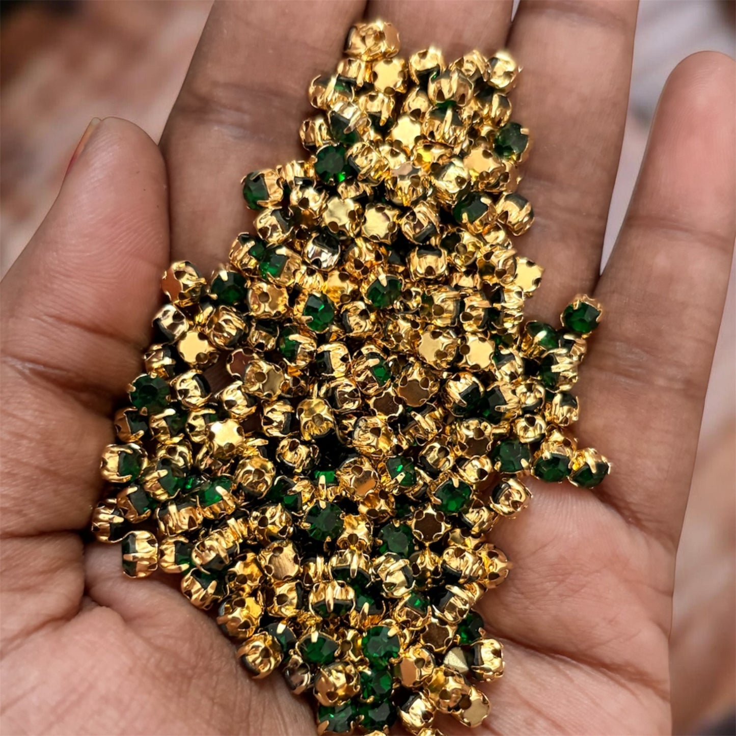 Clipstone 4mm for Jewellery Making (5 grams)