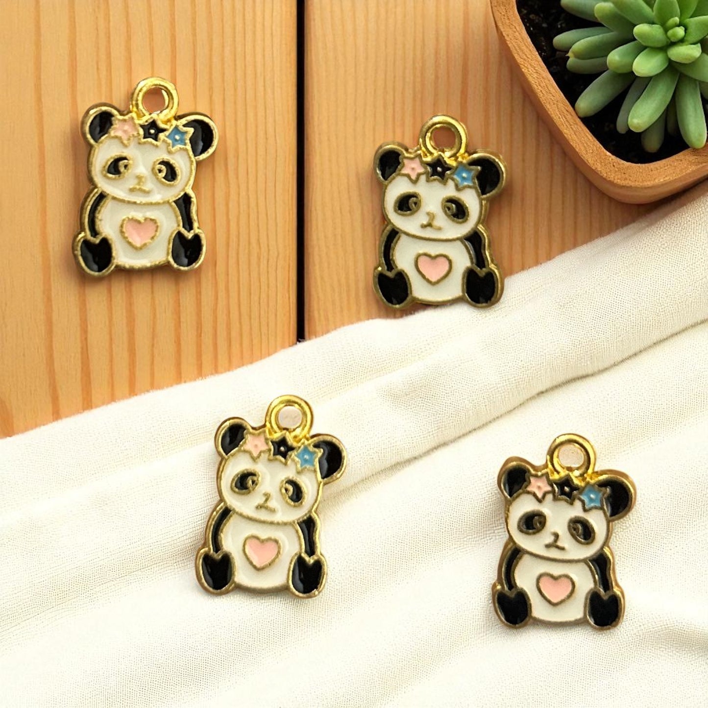 Queen Panda Charms 1PC