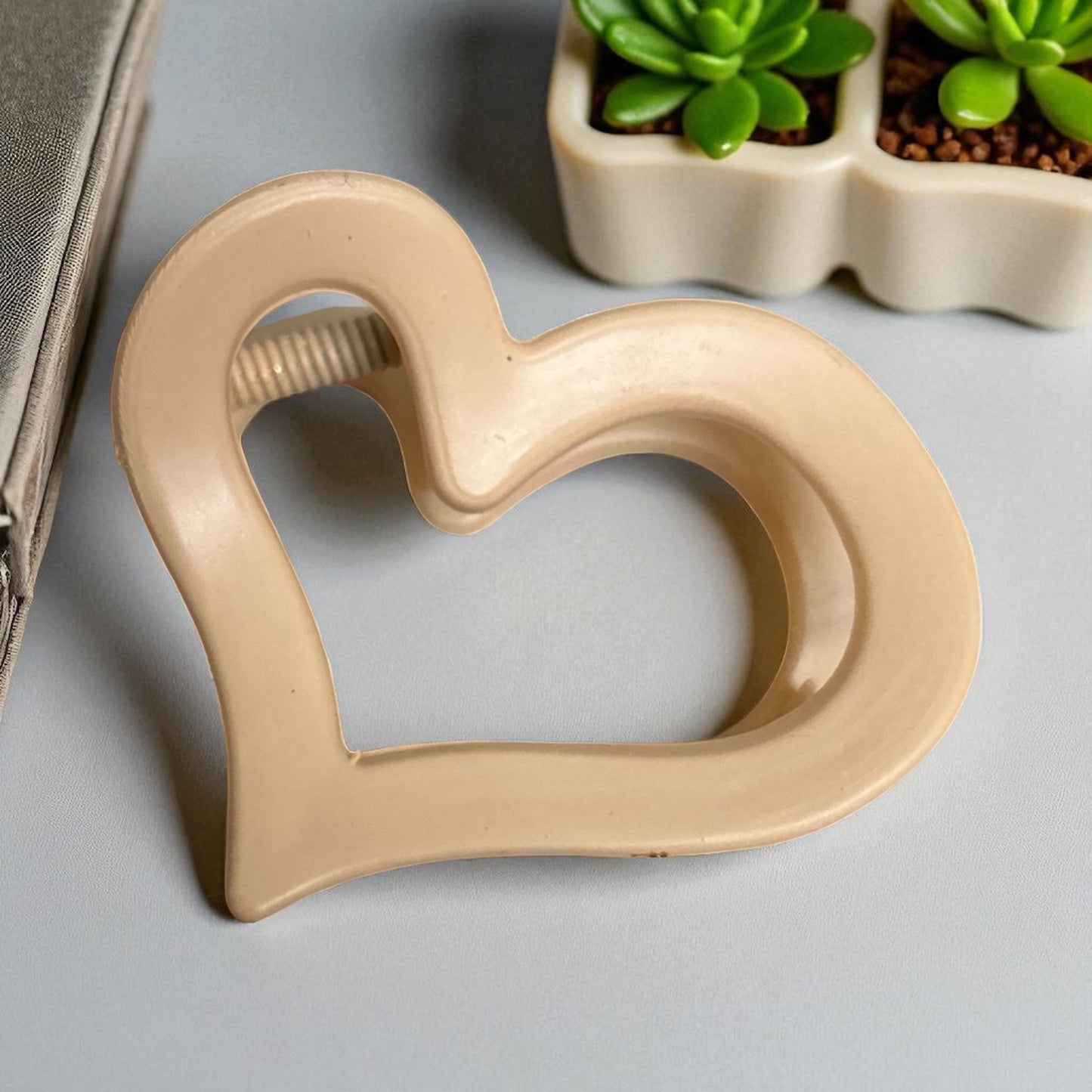 Heart Shape Hair Claw Clip Stylish Hair Clutchers for Women (1PC)