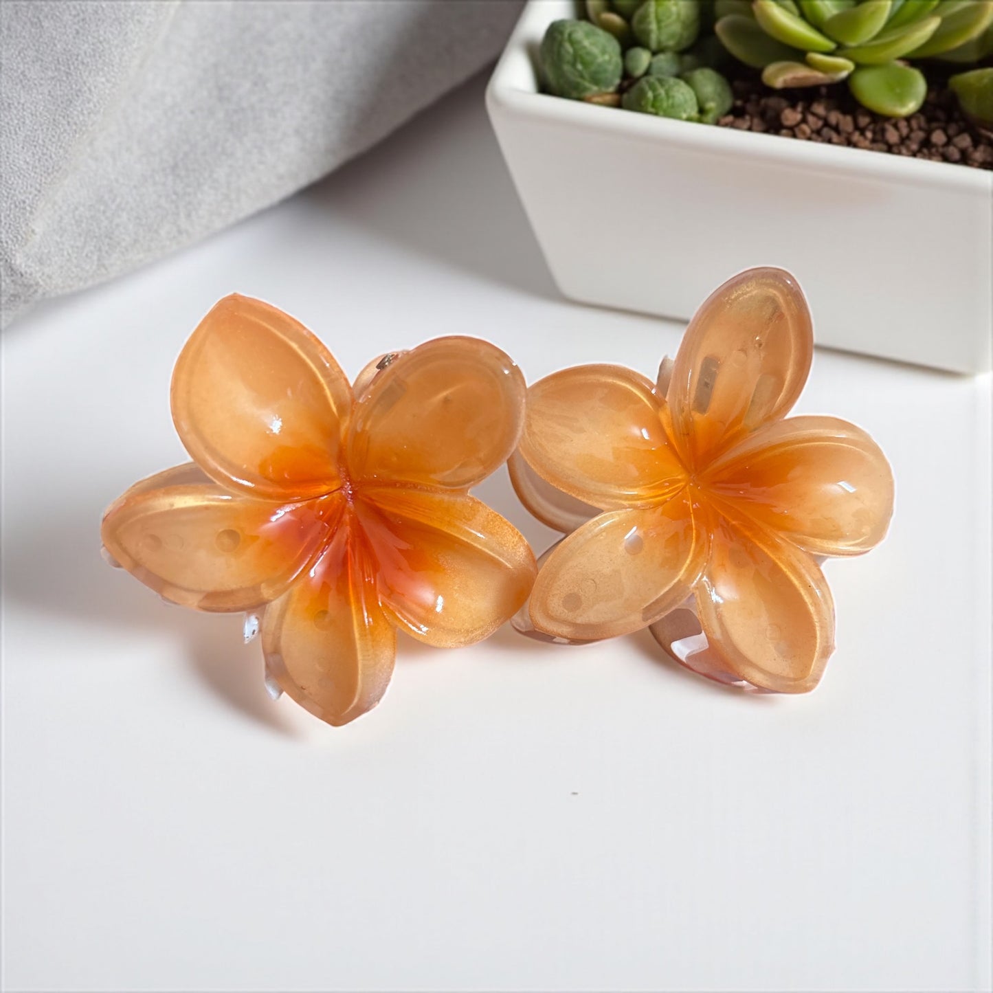Large Flower Hair Claw Clips for Women (1 Pc)