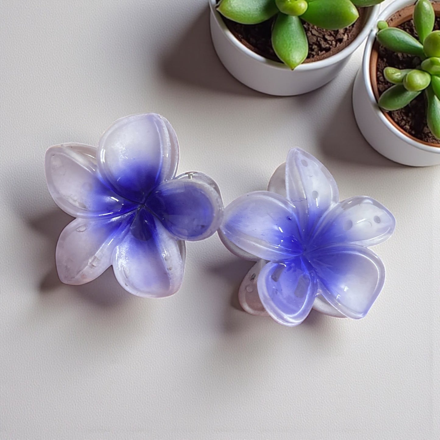 Large Flower Hair Claw Clips for Women (1 Pc)