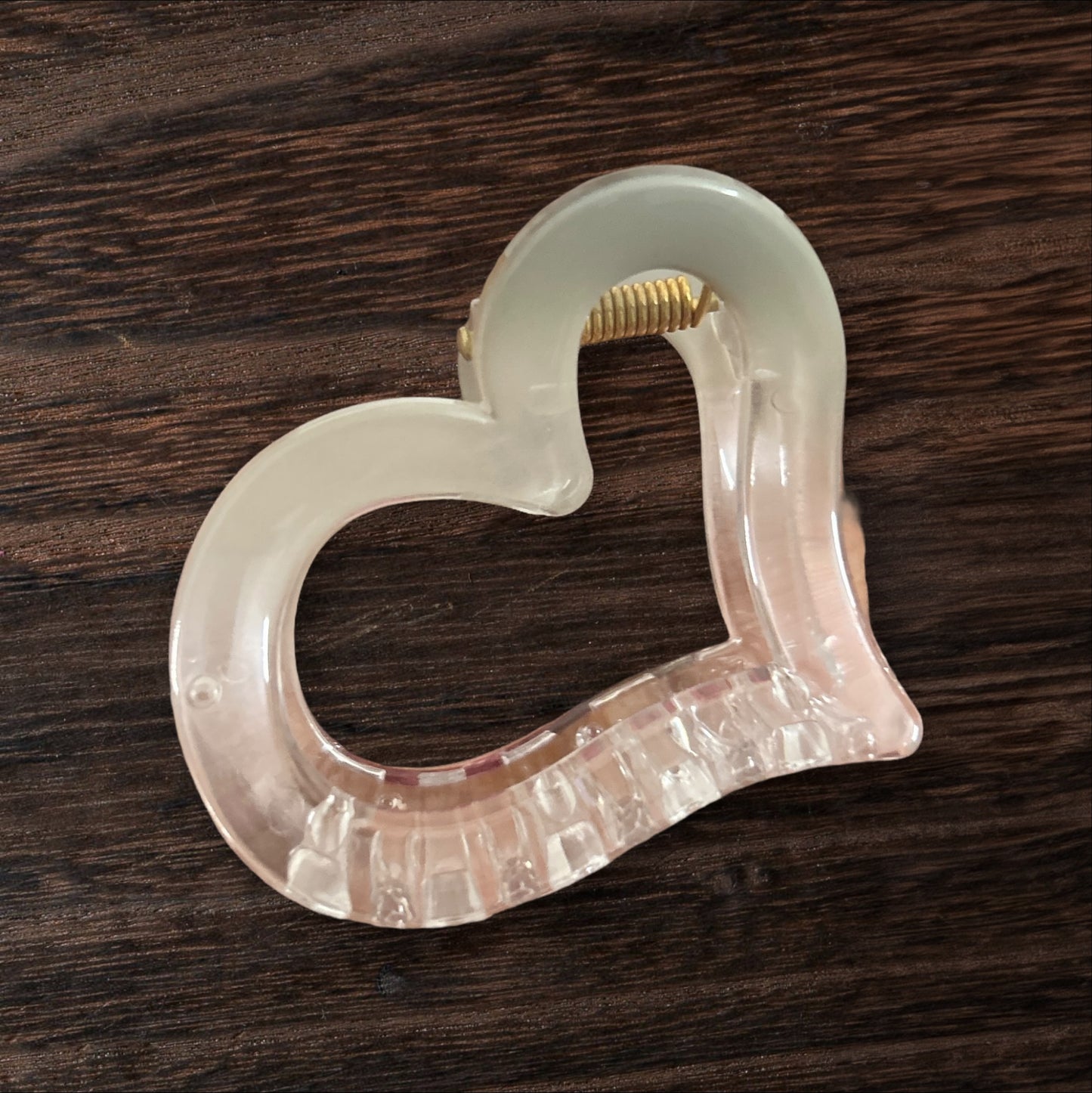 Transparent Korean Heart Claw Clips for Women (1 Pc) - Large