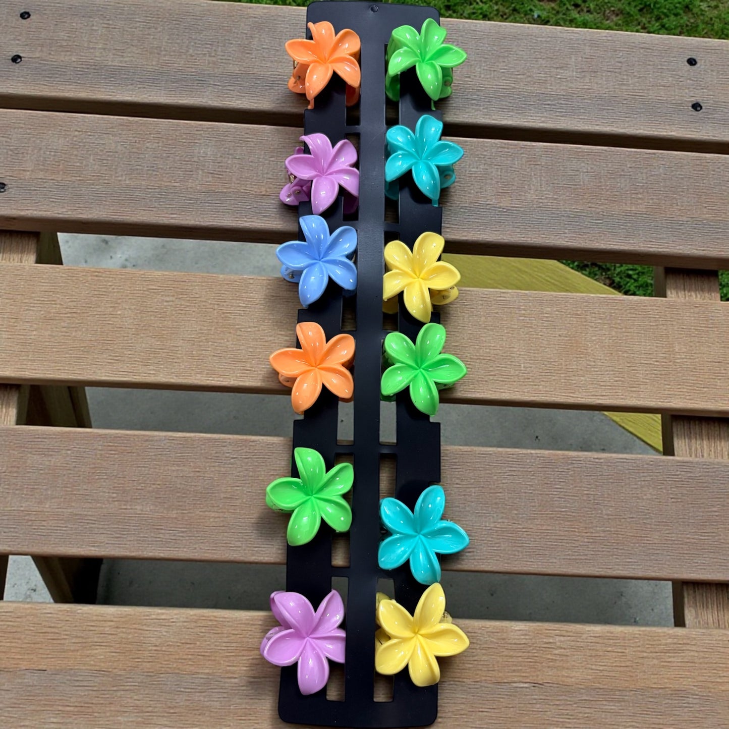 Multicolor Daisy Korean Hair Claw Clips (Medium) - Pack of 12 Pcs