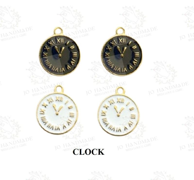 Clock Charm 1Pc