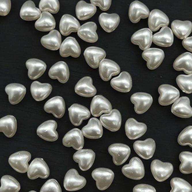 Heart Acrylic Pearl Beads - Round 10 gms