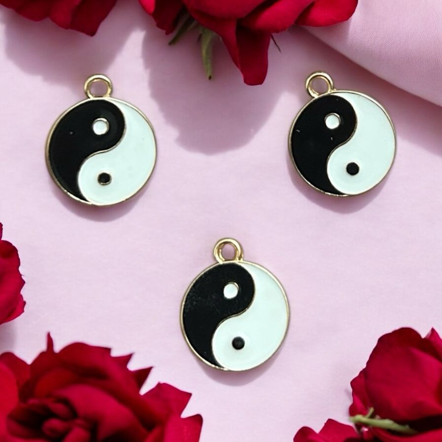 Yin Yang Charm - Round