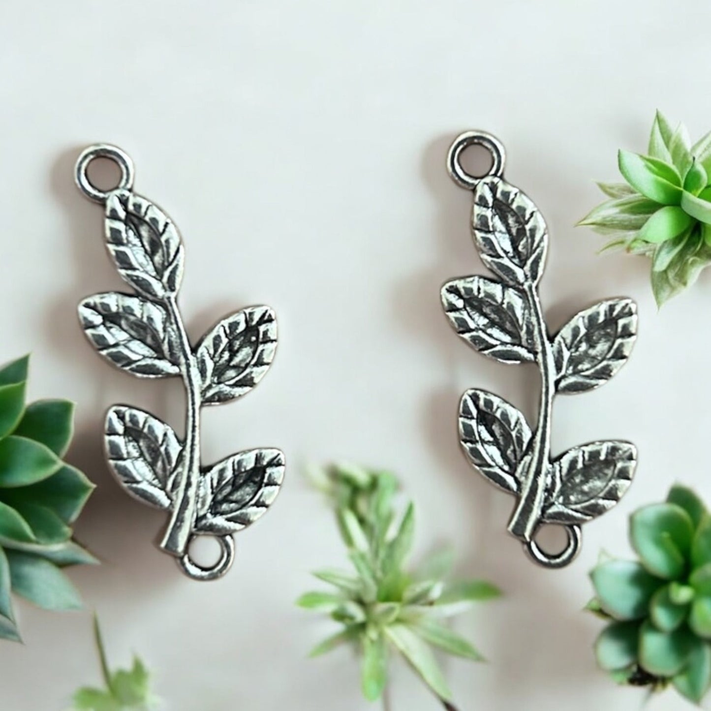 5 Leaves Metal Charm 2pcs