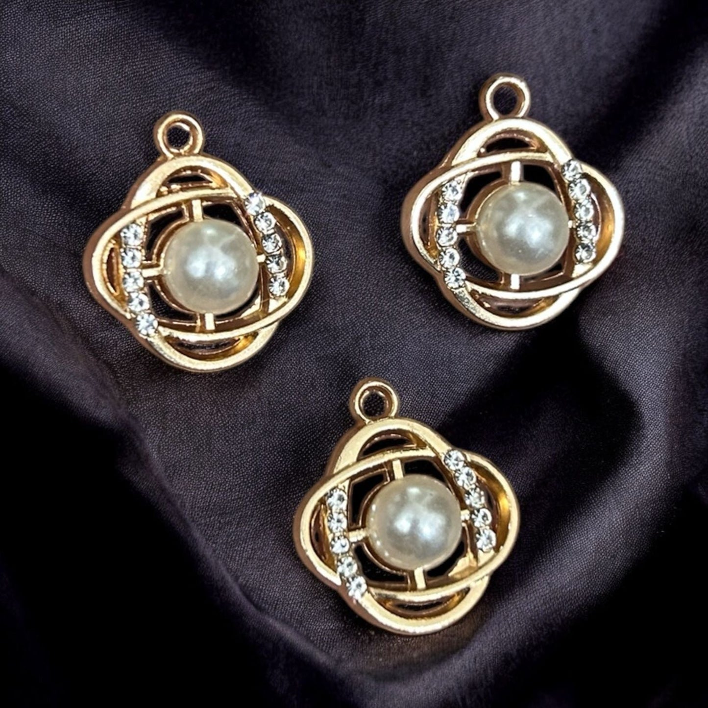 Luxury Quatre Foil Stone Charm Pendant