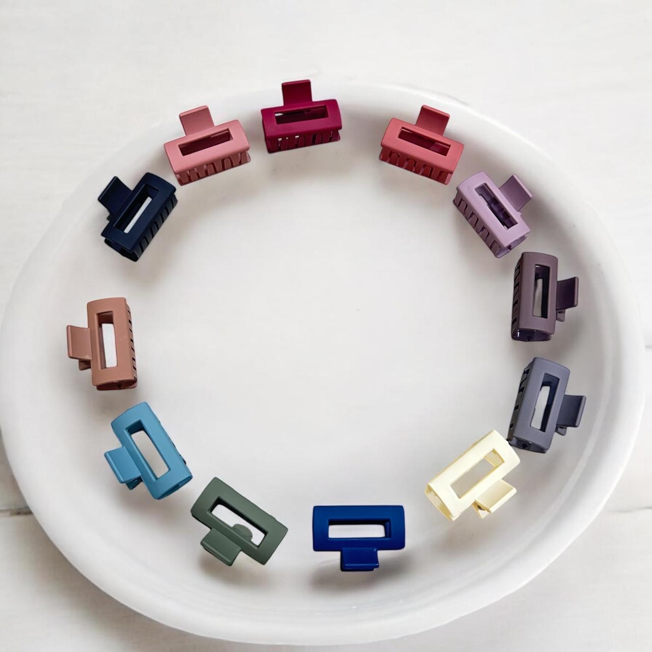 Rectangle Matte Plastic Hair Clips for Women (Mixed Color 1 Piece)