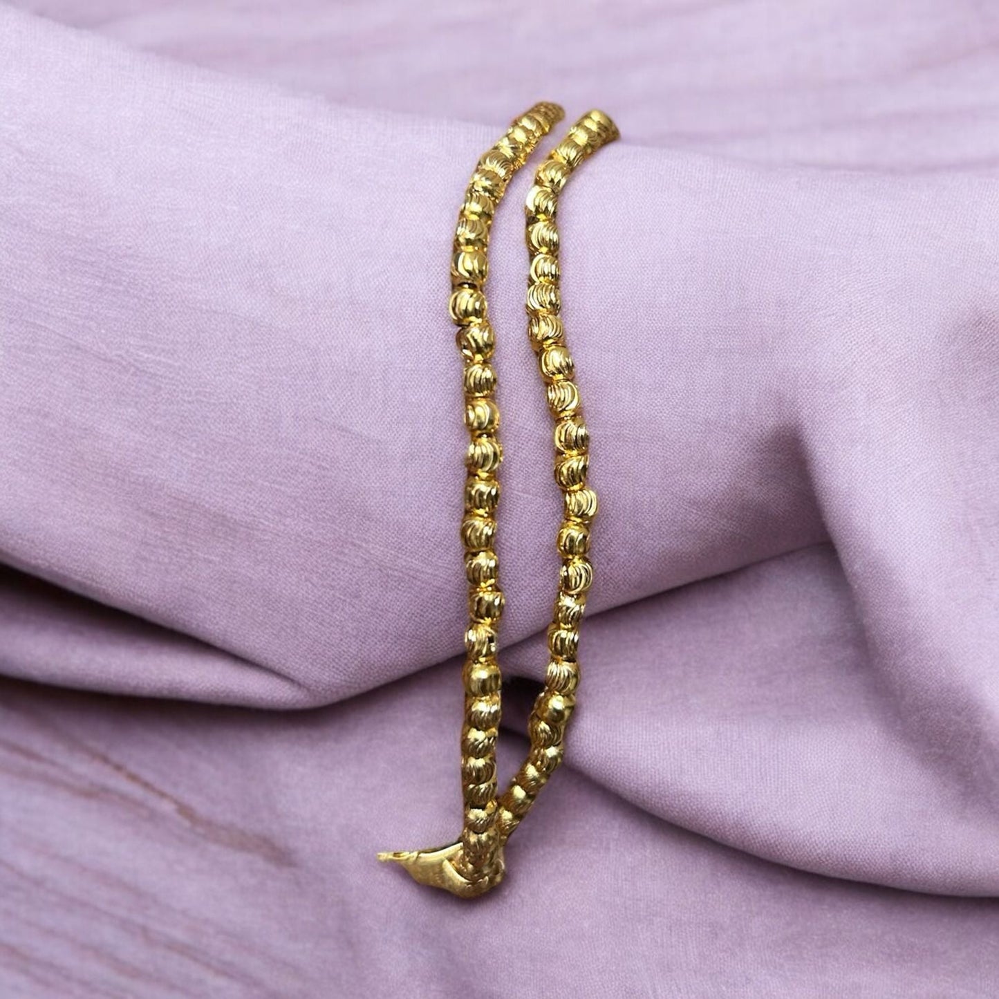 Invisible Jewellery Golden Beads (4mm) - Type 2