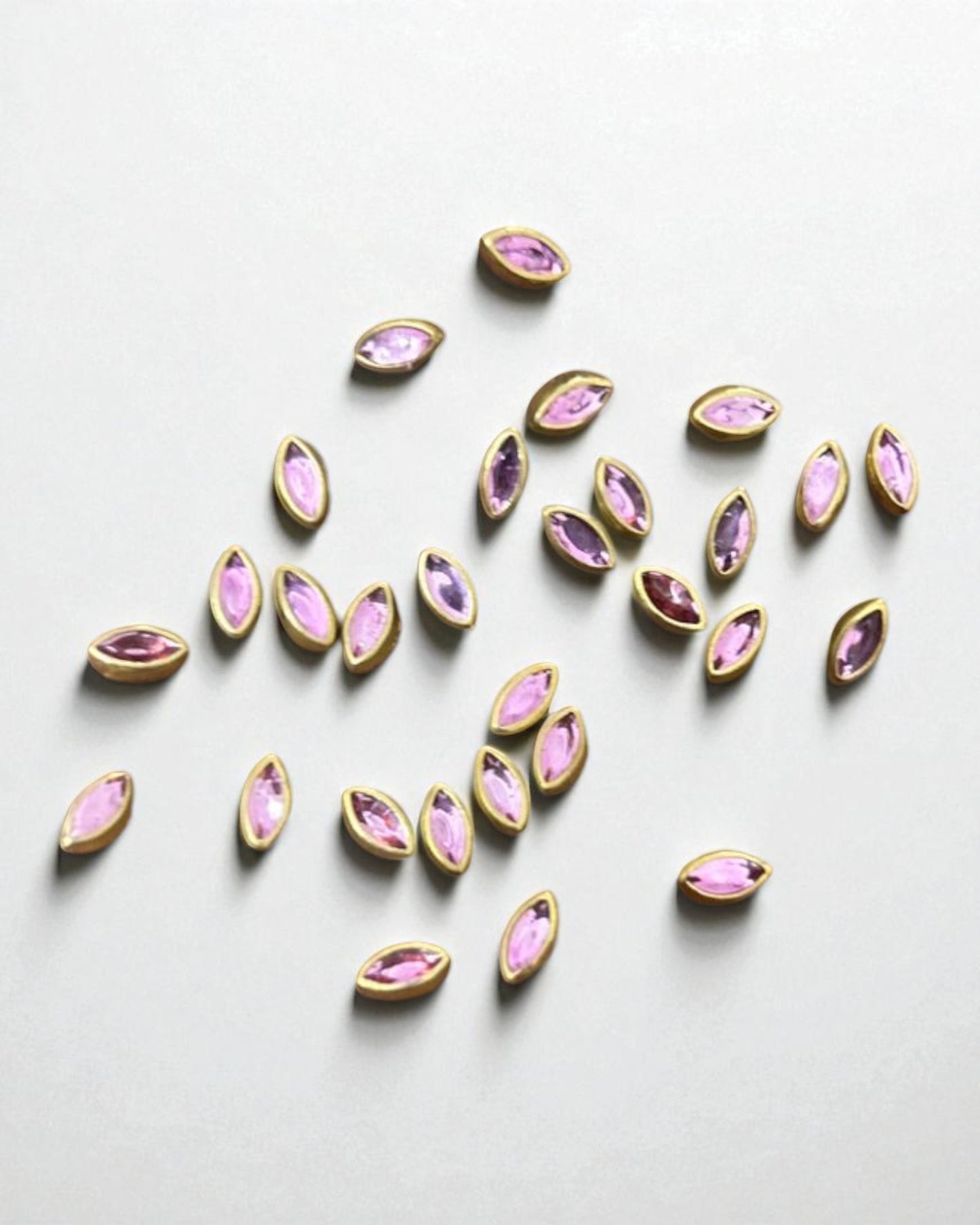 Eye Kundan Stones (10gms) for Jewelry Making, Bangles & Embroidery