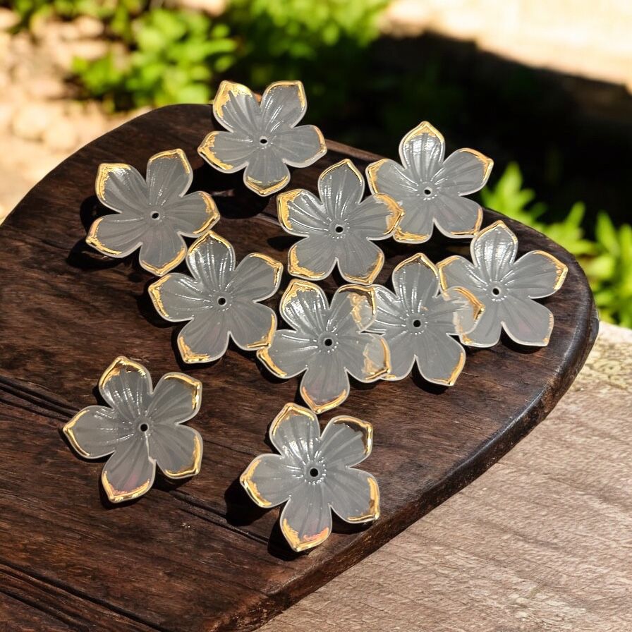 Transparent Golden Colour Outlines Acrylic Flower Beads (20 gms)