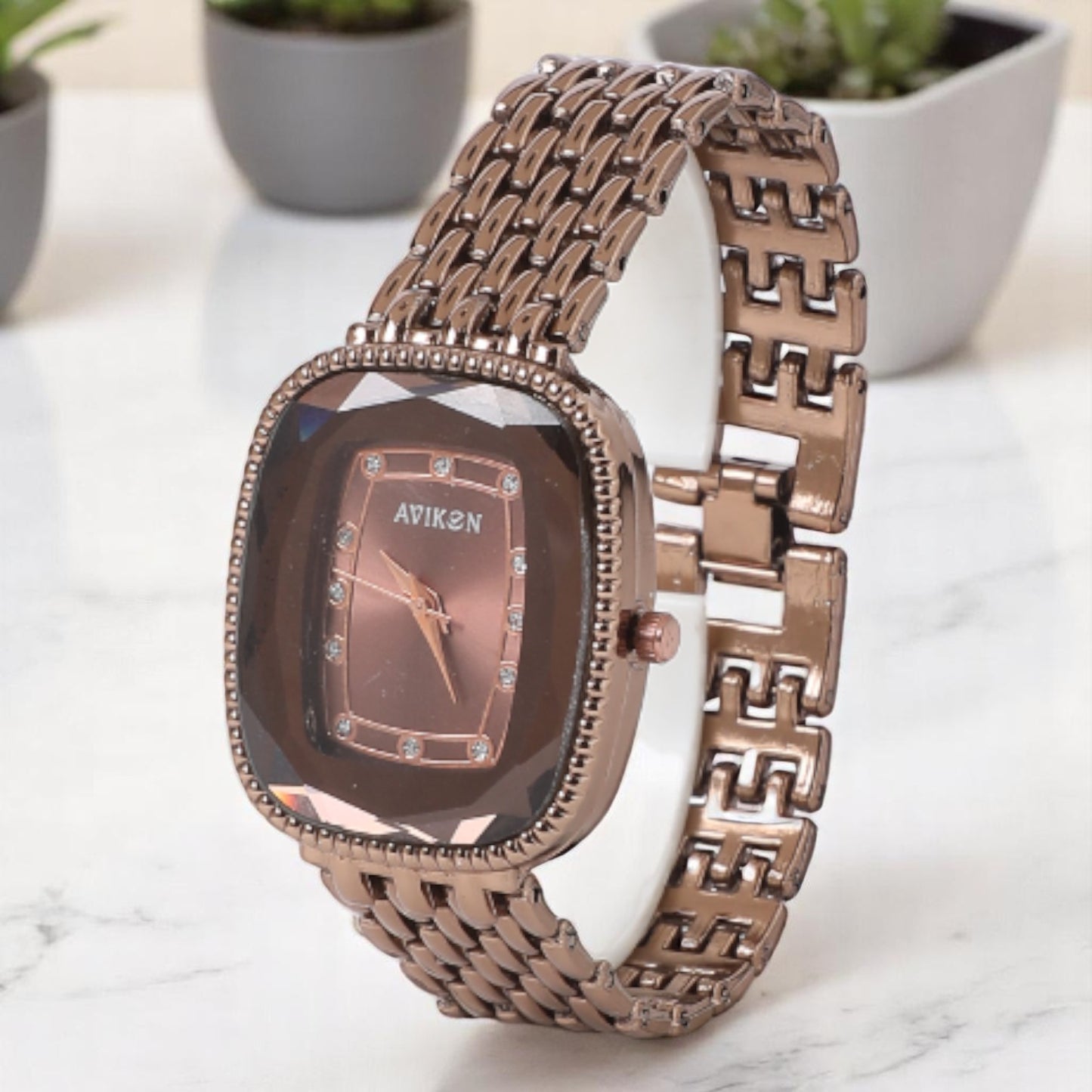 Styling Analog Chain Watch for Women
