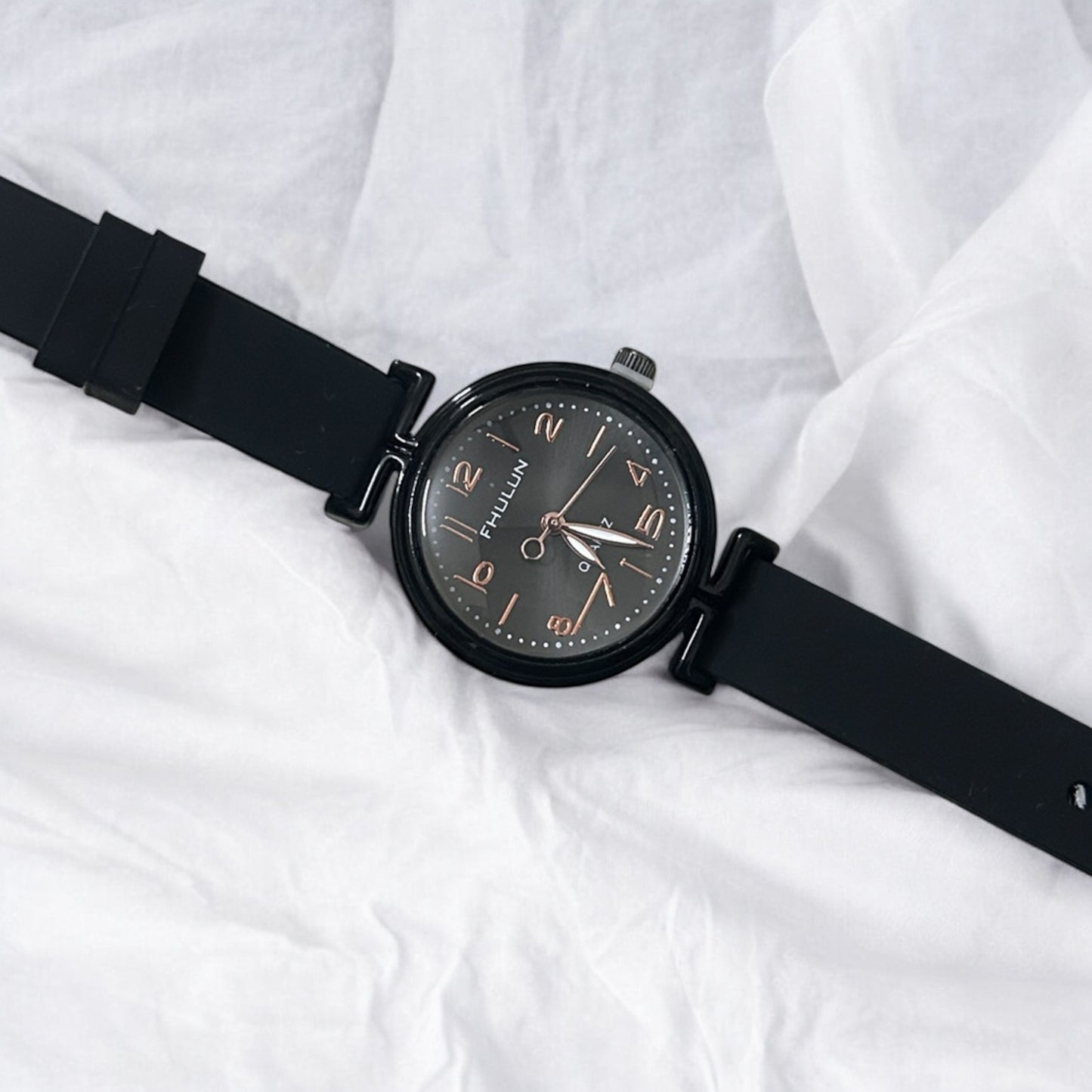 FHULUN Classic Analog Watch for Women Design #48