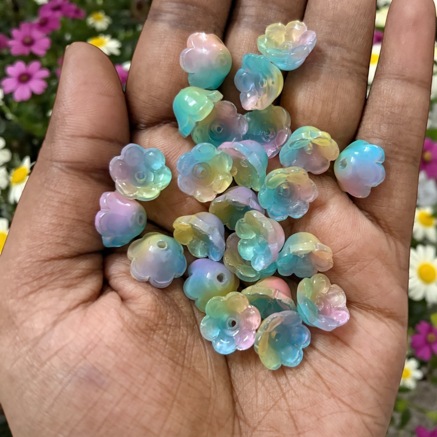 Premium Tulip Buds with Green Leaf (1 Pair)