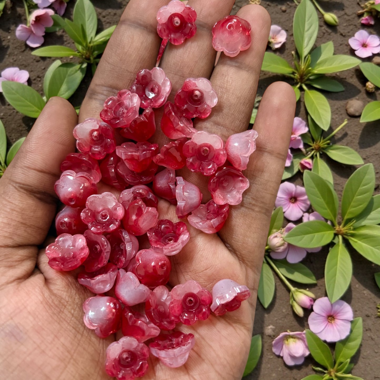 Premium Tulip Buds with Green Leaf (1 Pair)