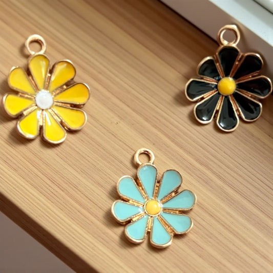 Daisy Flower Charm 1 Pc
