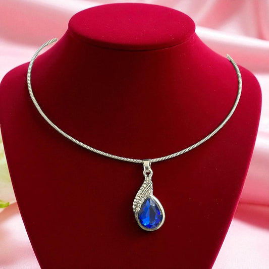 Elegant Silver Wire Chain Necklace with Luxury Paisley Pendant