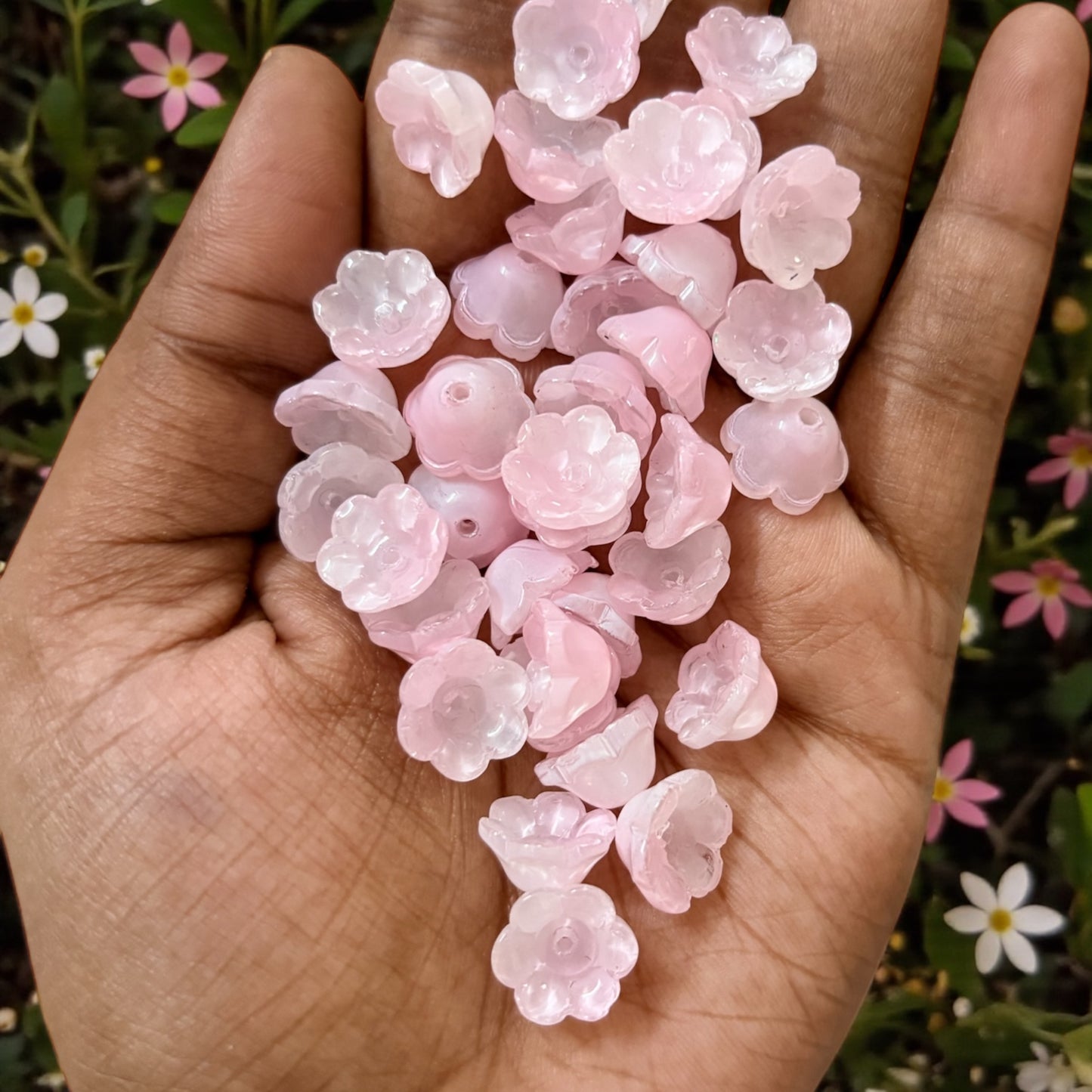 Premium Tulip Buds with Green Leaf (1 Pair)