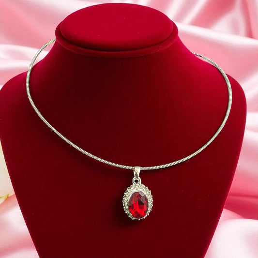 Elegant Silver Wire Chain Necklace with Luxury Oval Red Stone Pendant