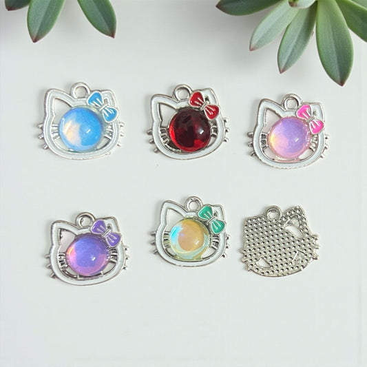 Silver Luxury Cat with Stone Charm (Mixed 1 Pc)