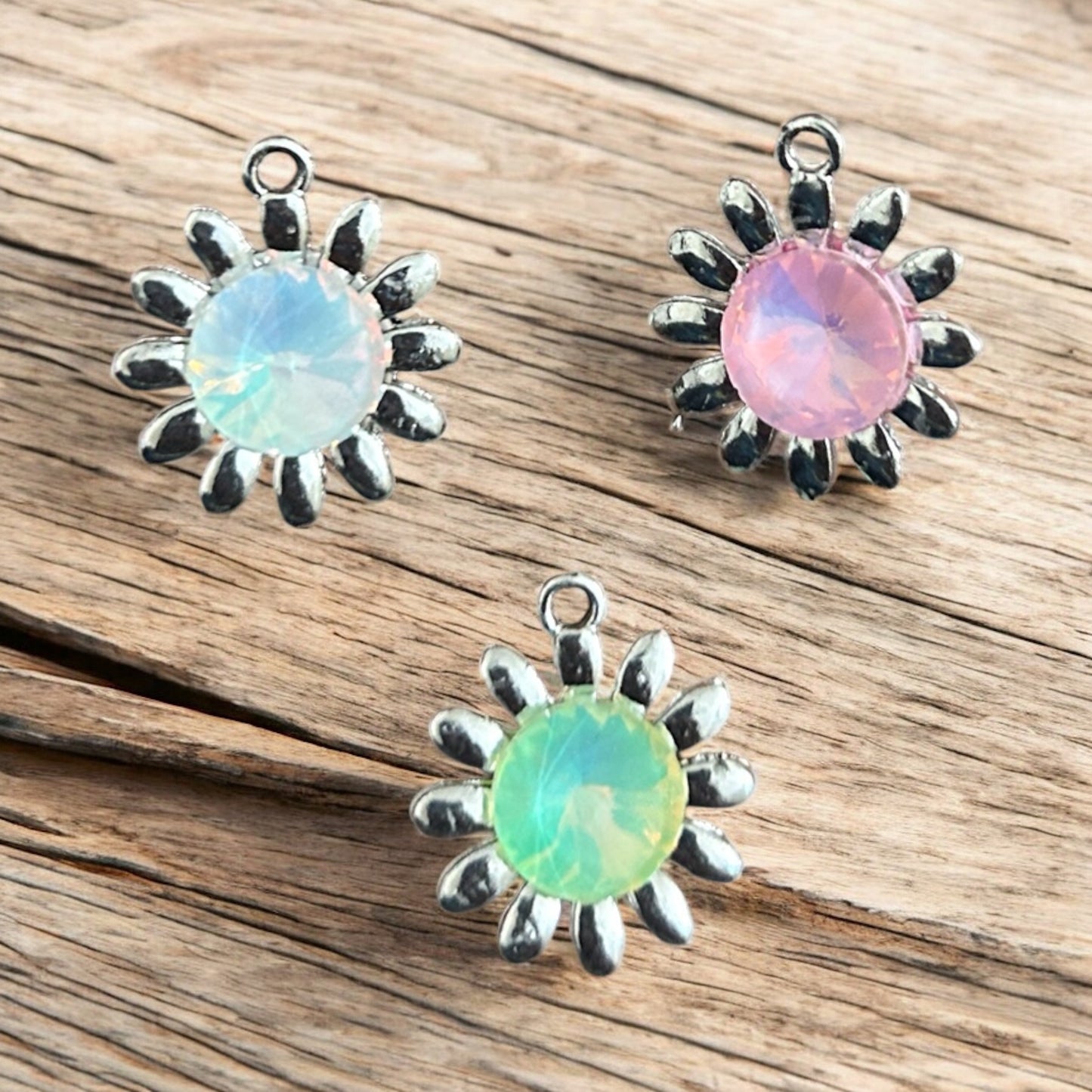 Luxury Sunflower Stone Charms (Mixed 1pc)