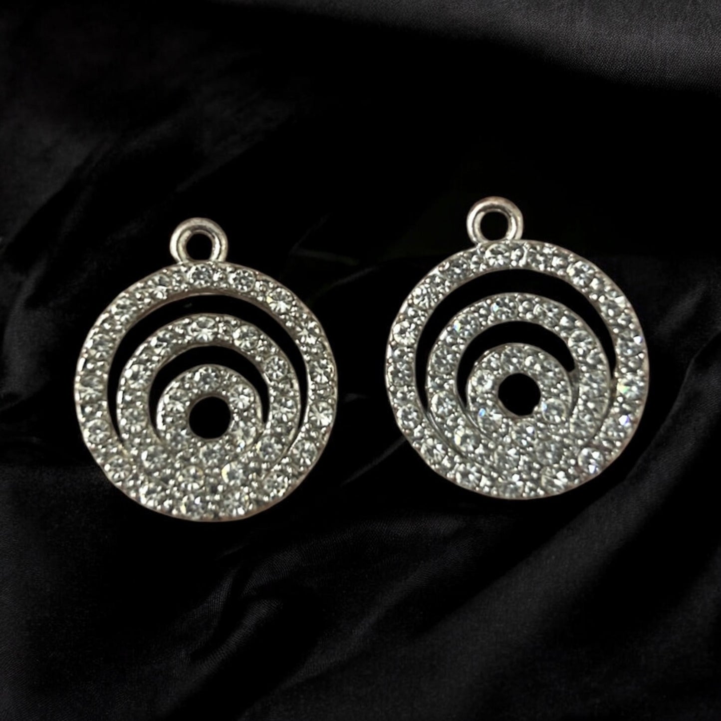 Luxury Layer Circle Stone Charm - Silver 1PC