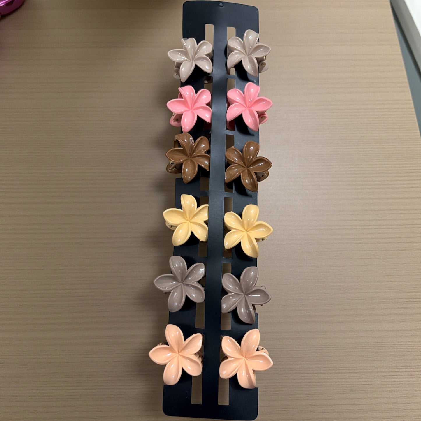 Daisy Korean Hair Claw Clips (Medium) - Pack of 12 Pcs