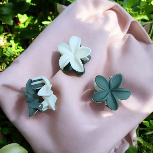 Double Shade Flower Hair Claw Clip Set (Pack of 1)