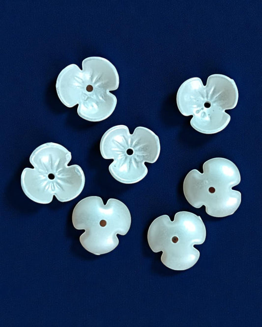 Acrylic Three Petals Flower (10 gms) Pearl Jewelry Making, Bracelet, Necklace, Earrings, DIY Accessories