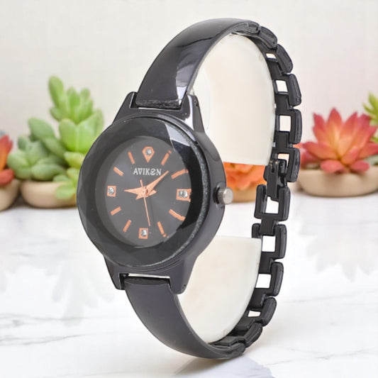 Stylish Stone Dial Analog Chain Watch - Black