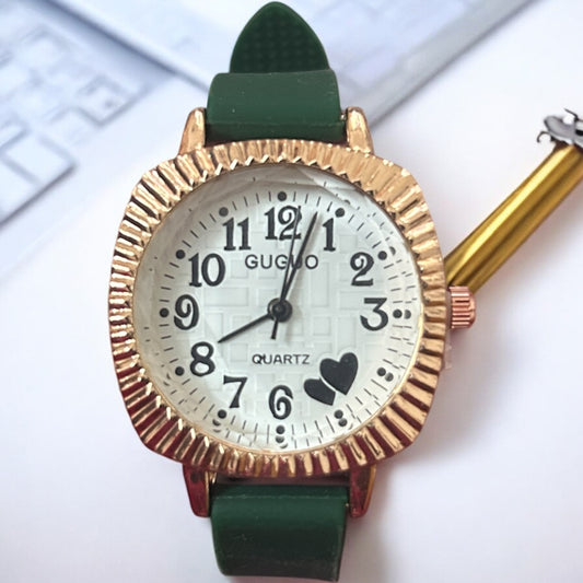 GUGUO Classic Analog Watch for Women Design #1