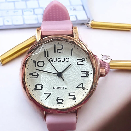 GUGUO Classic Analog Watch for Women Design #19