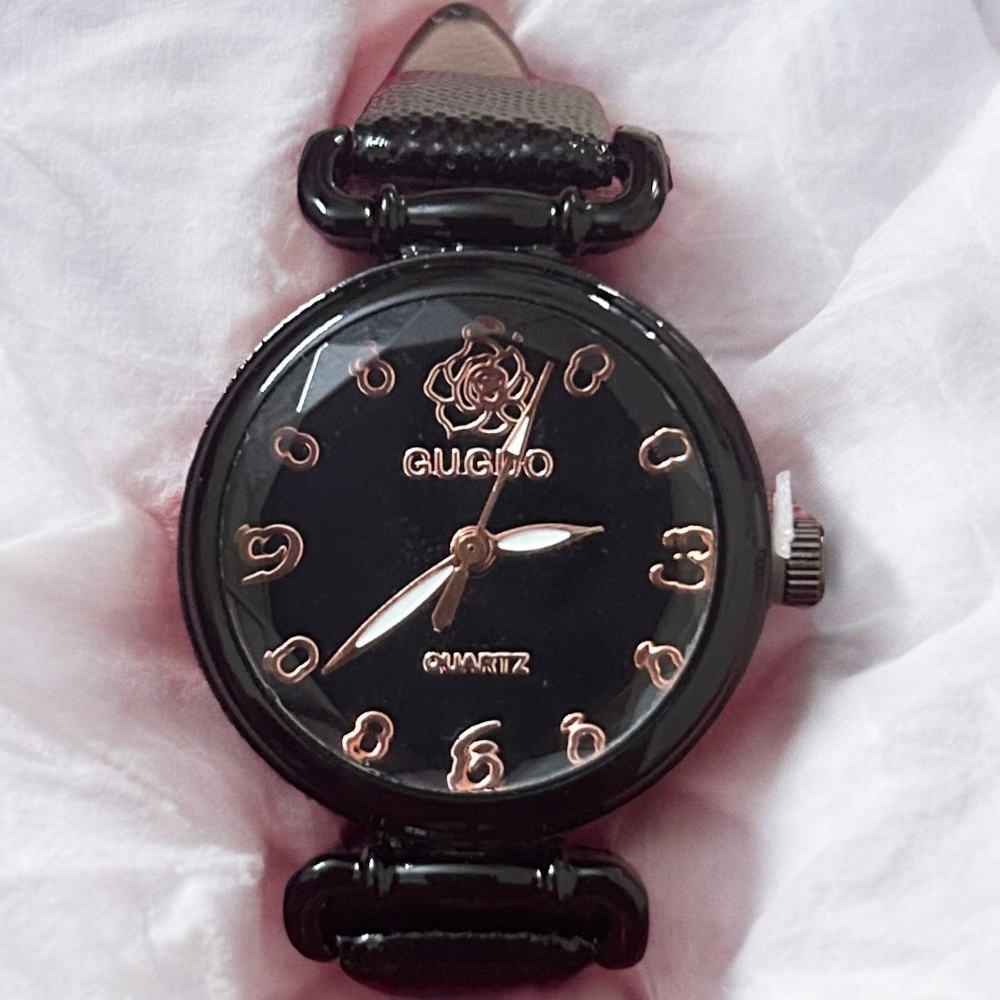 GUGUO Classic Analog Watch for Women Design #28