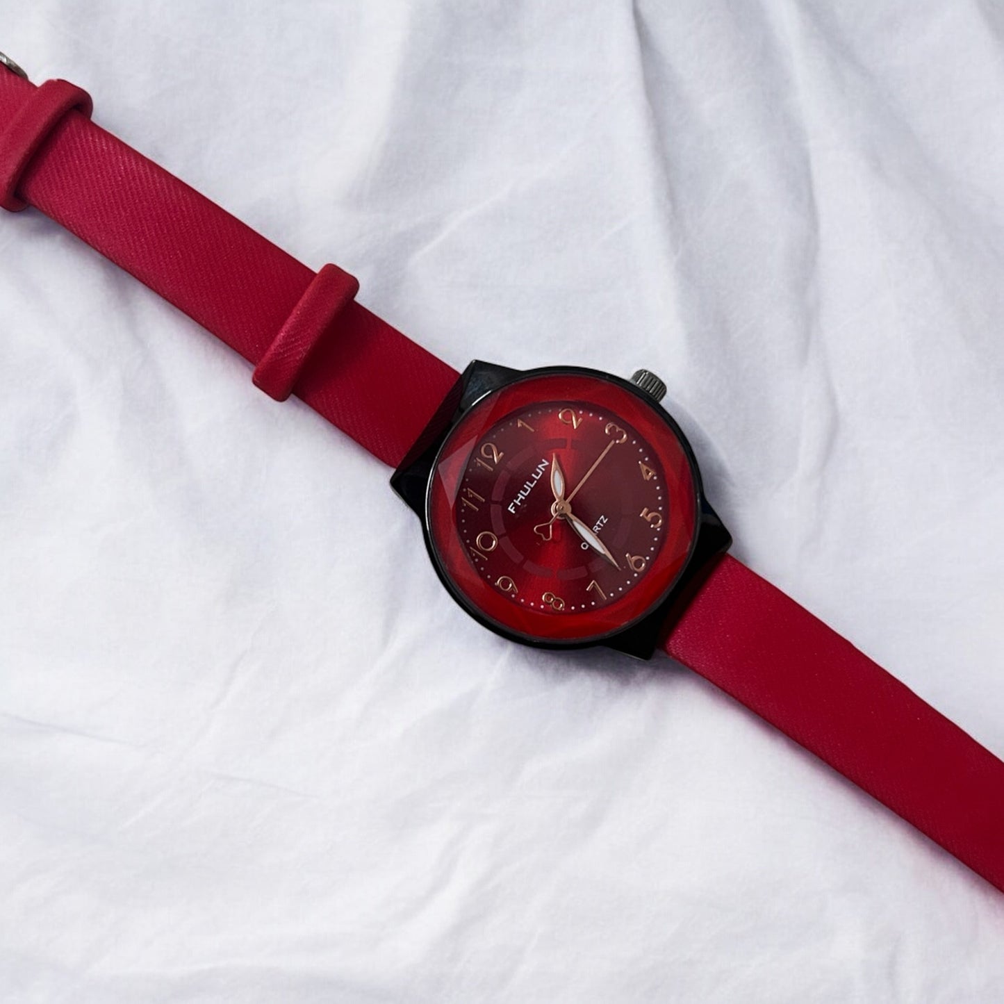 FHULUN Classic Analog Watch for Women Design #31