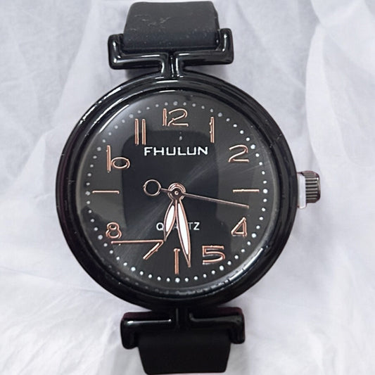FHULUN Classic Analog Watch for Women Design #48