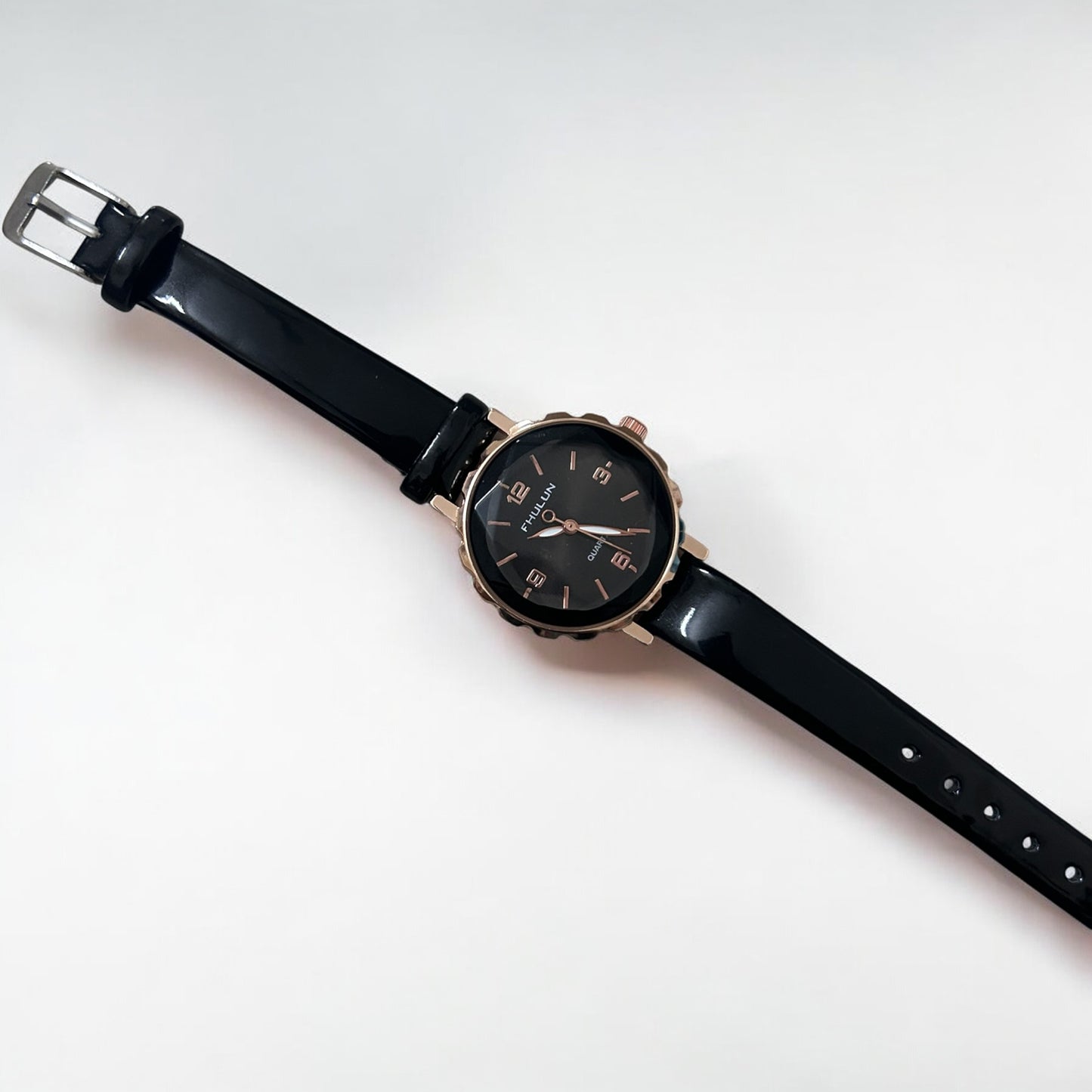 FHULUN Classic Analog Watch for Women Design #49